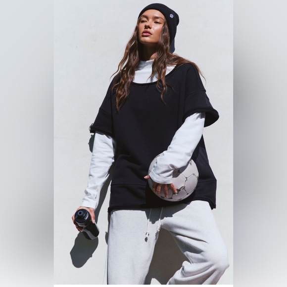 FP MOVEMENT by FREE PEOPLE Cruise Sweatshirt Tee Top - Picture 3 of 12